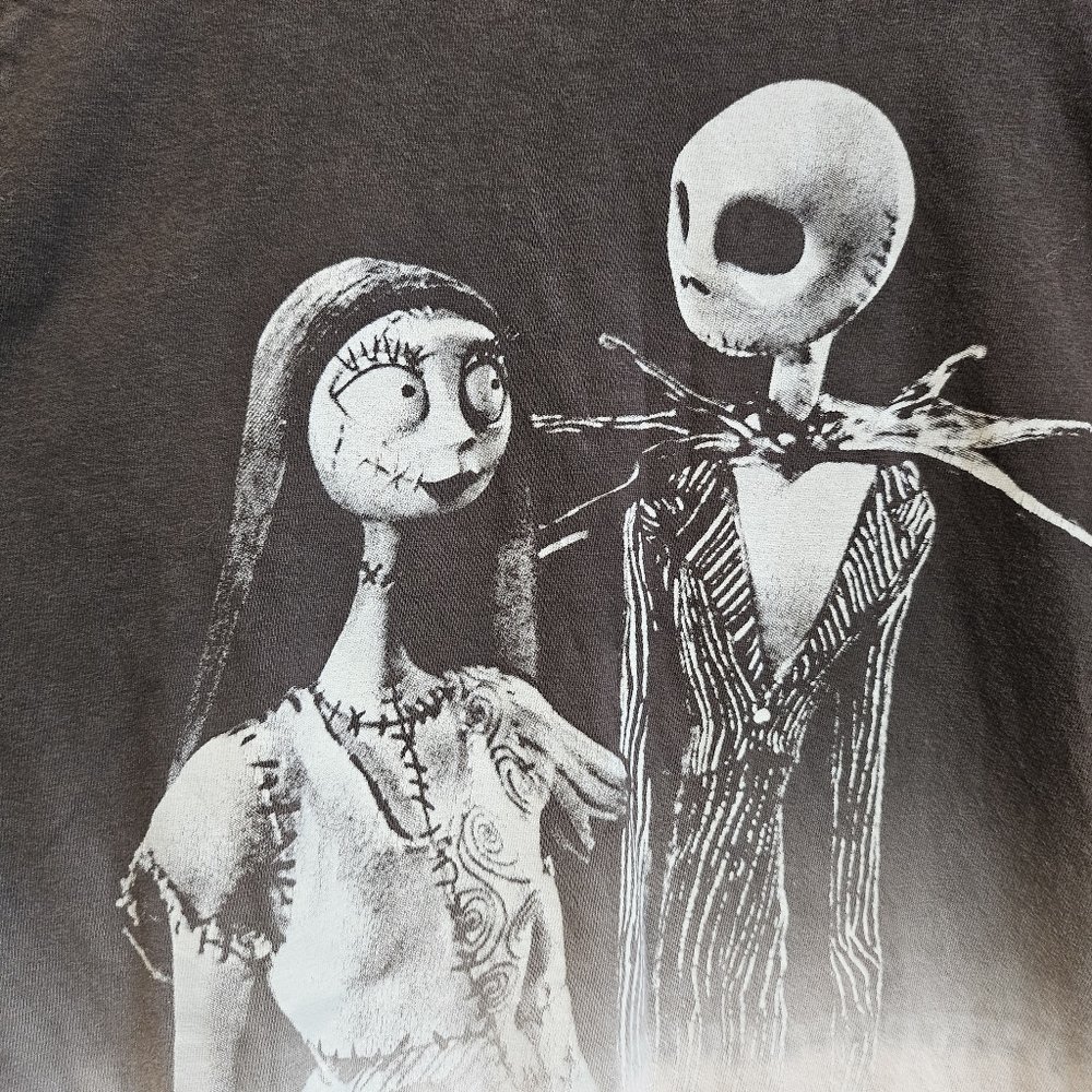 Disney Nightmare Before Christmas Jack and Sally T-shirt L EUC